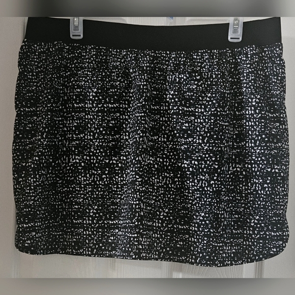 Cypress Club Skorts - Picture 3 of 6